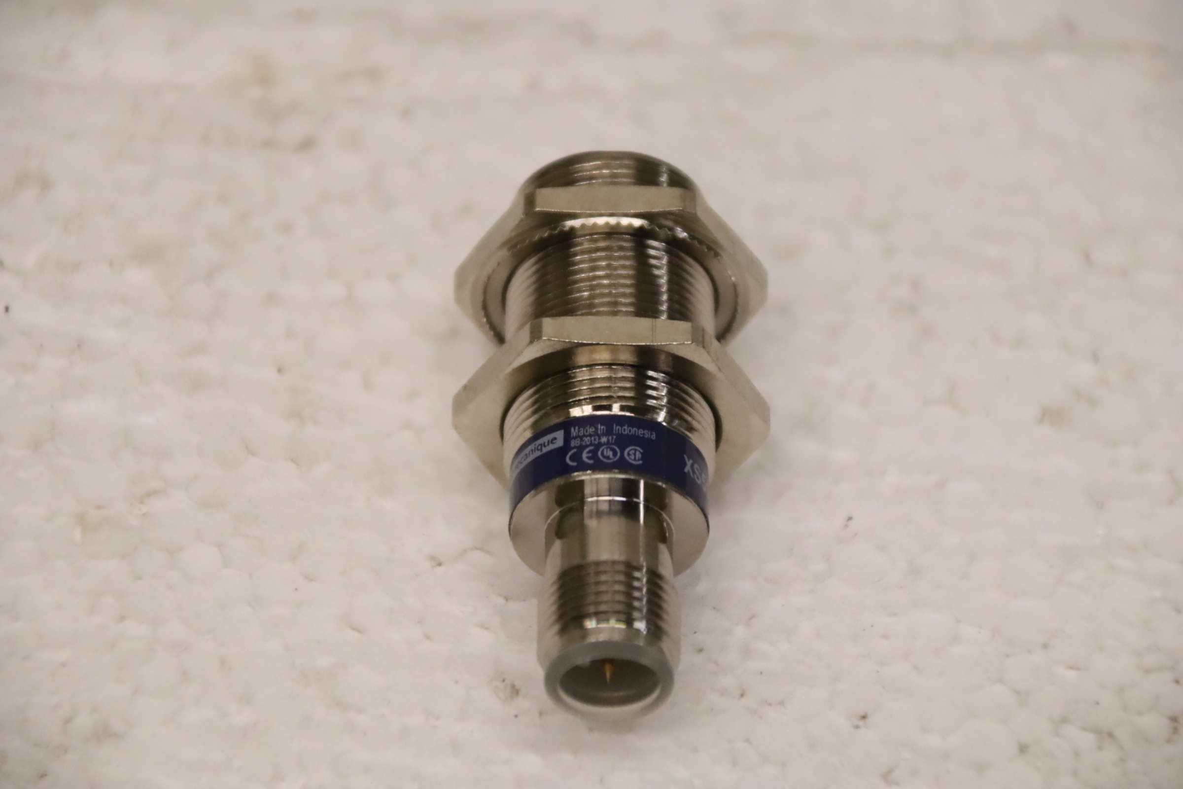 Induktiver Sensor Näherungsschalter von Telemecanique - XS518B1PAM12 – Bild 6