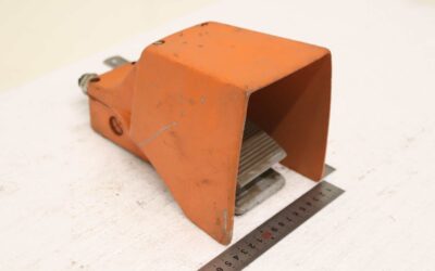 Alternative view of Fußschalter von unbekannt - 270/140/H145 mm