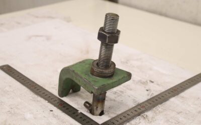 Abziehvorrichtung Vierkant-Ausklinkstempel 2 Stück von unbekannt - 200/140/90 mm