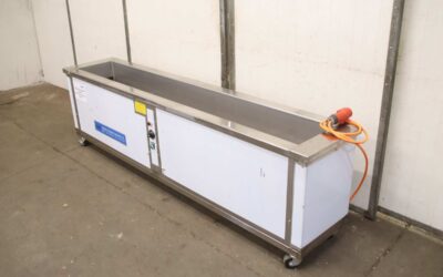 Ultraschall-Reinigungsbecken von Zender - Beckeninnenmaß 2200/315/H280 mm