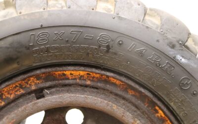 Reifen mit Felge von Dunlop - 18x7-8  14 P.R. – Bild 5