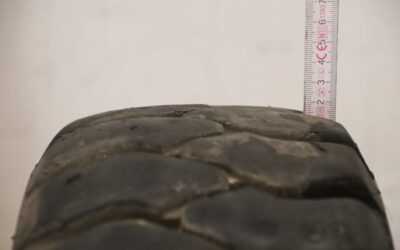 Reifen mit Felge von Dunlop - 18x7-8  14 P.R. – Bild 9