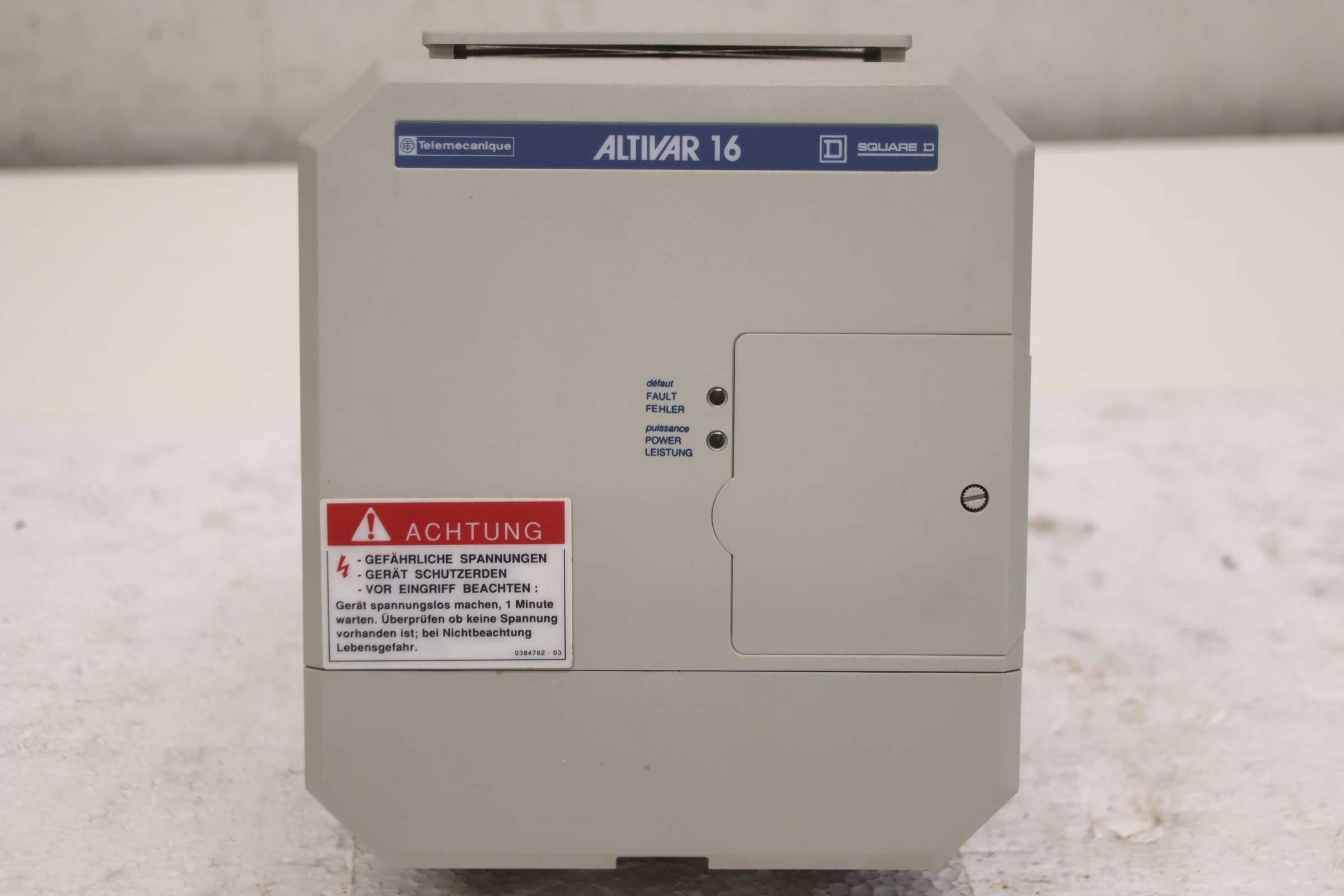 Frequenzumrichter 1,5 kW von Telemecanique - ATV16U29M2 – Bild 5