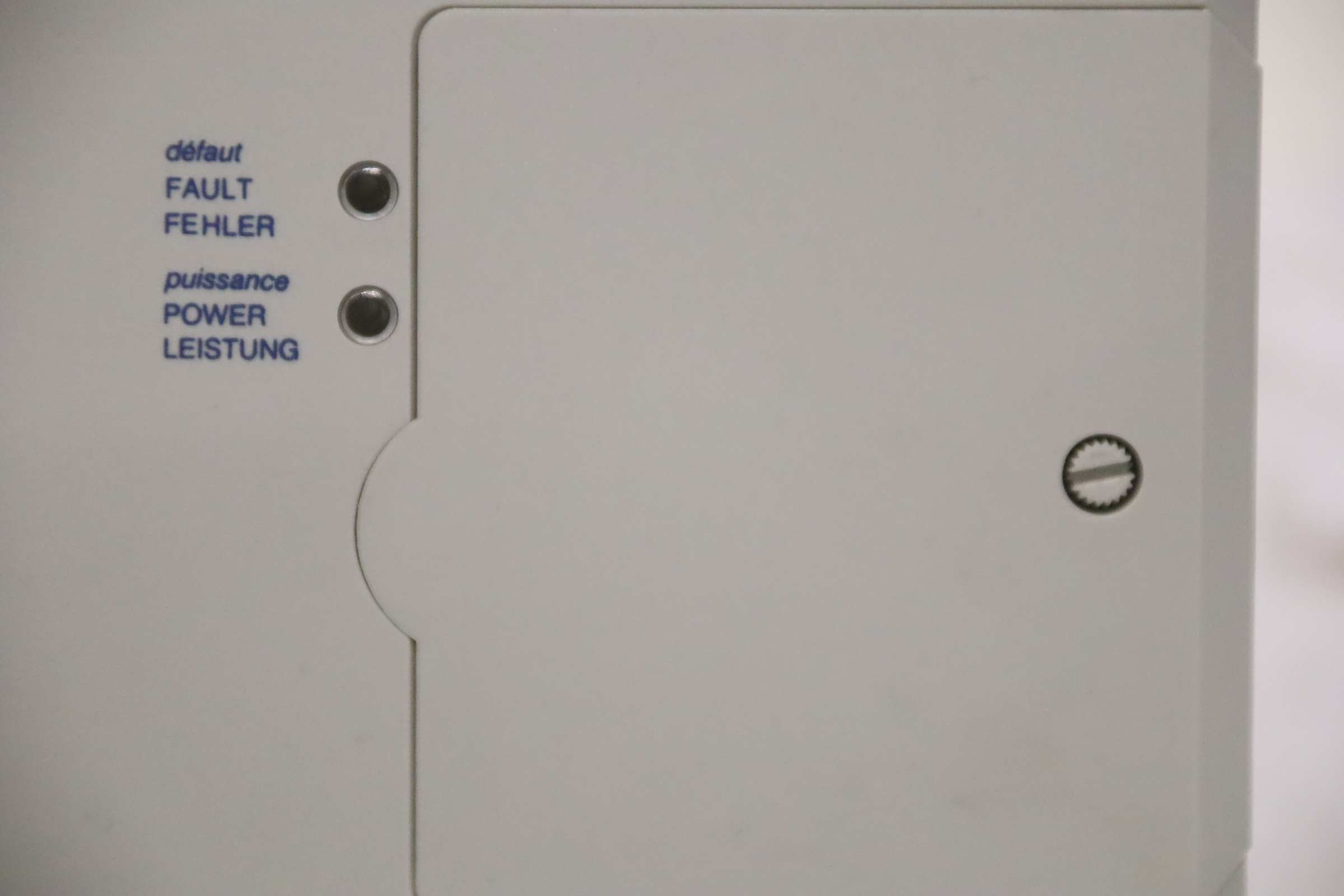 Frequenzumrichter 1,5 kW von Telemecanique - ATV16U29M2 – Bild 7