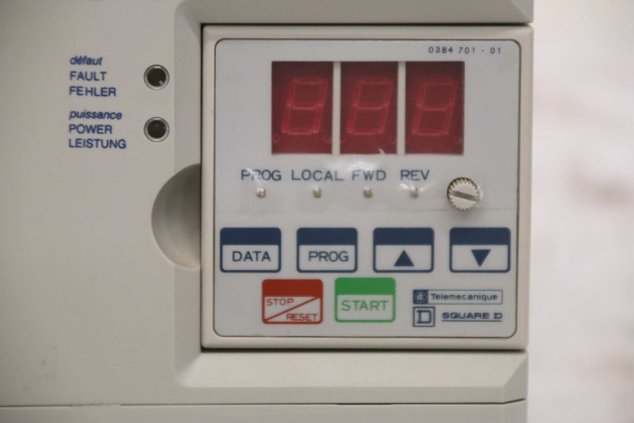 Frequenzumrichter 1,5 kW von Telemecanique - ATV16U29M2 – Bild 7