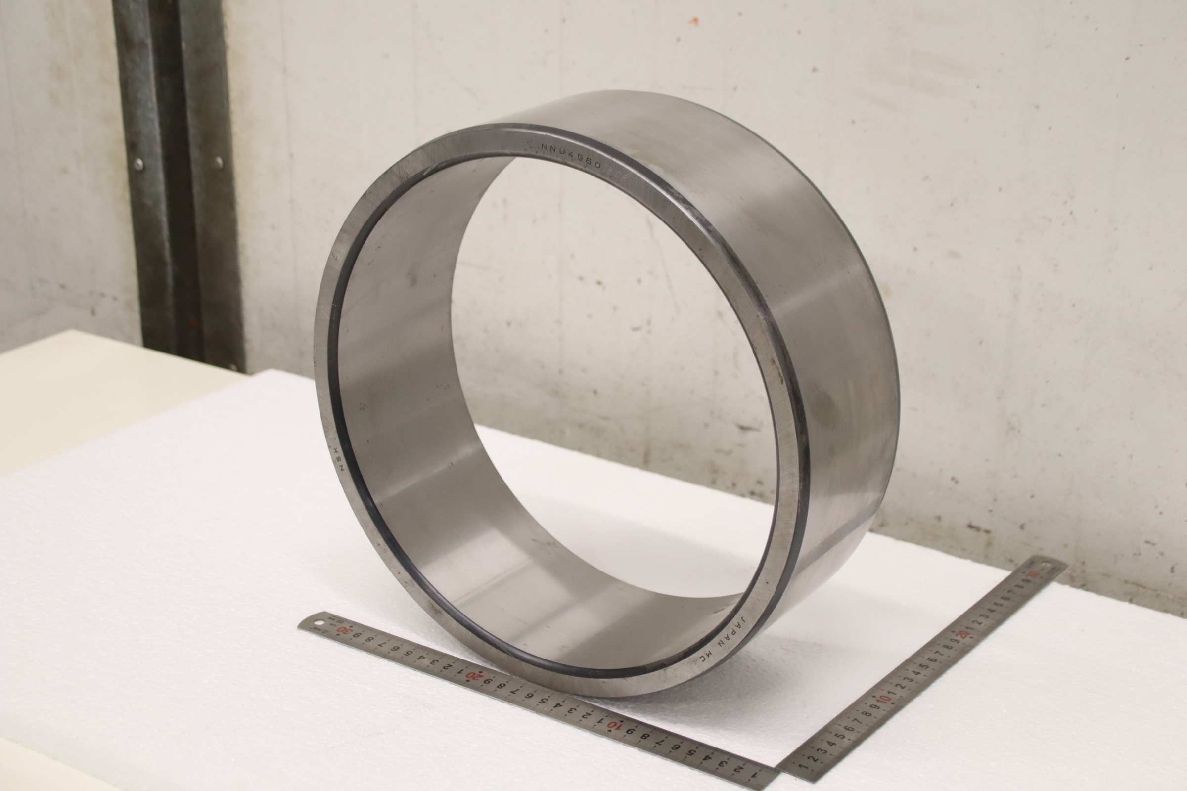 Zylinderrollenlager Innenring von NSK - NNU4960 03DR Ø 335/300 mm