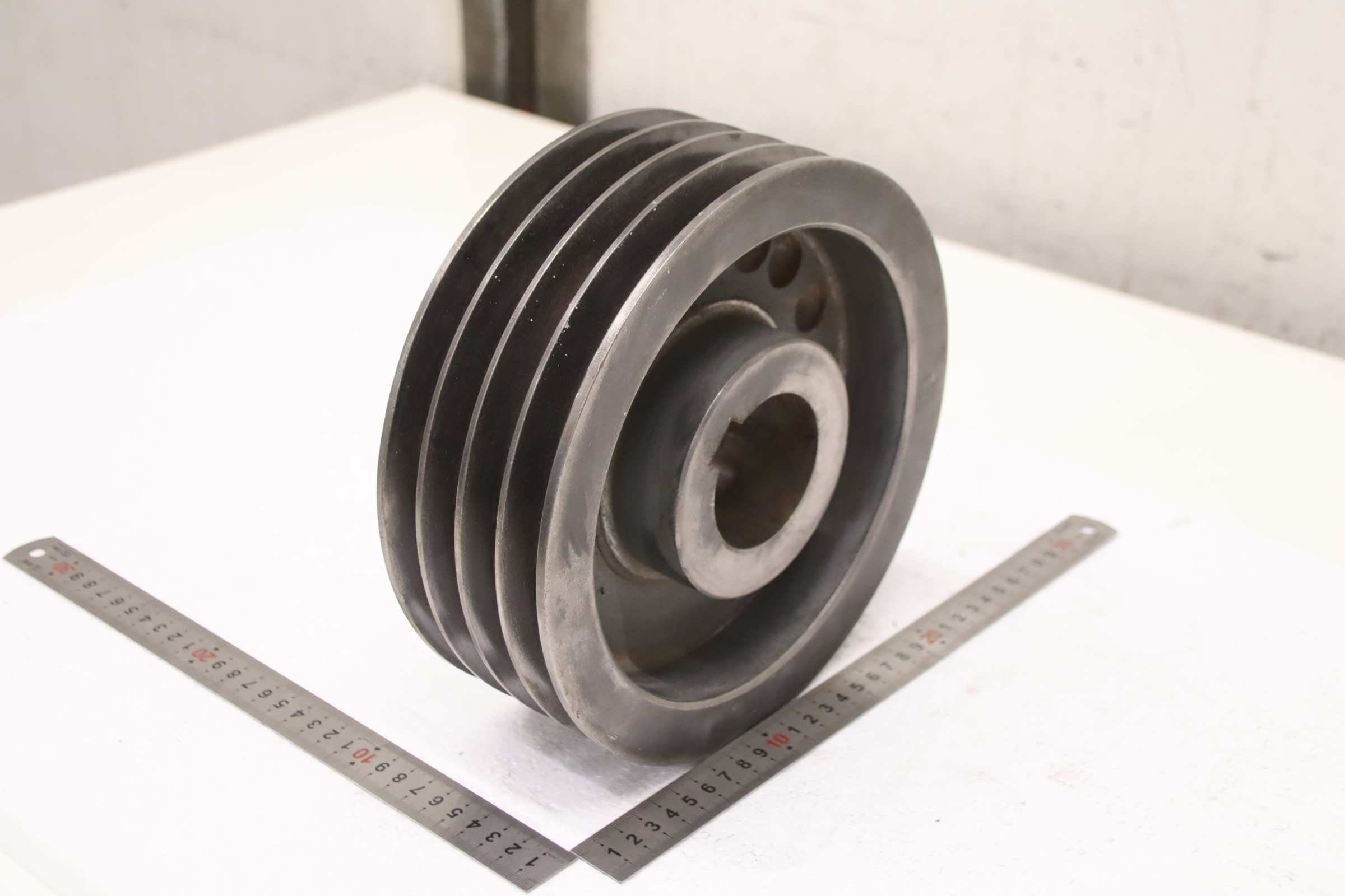 Keilriemenscheibe 4-rillig von Guss - SPB 224-4 (17 mm)
