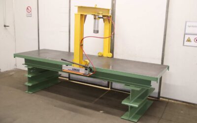 Aufspannplatte mit Richtpresse von unbekannt - 1010/3260/H860 mm