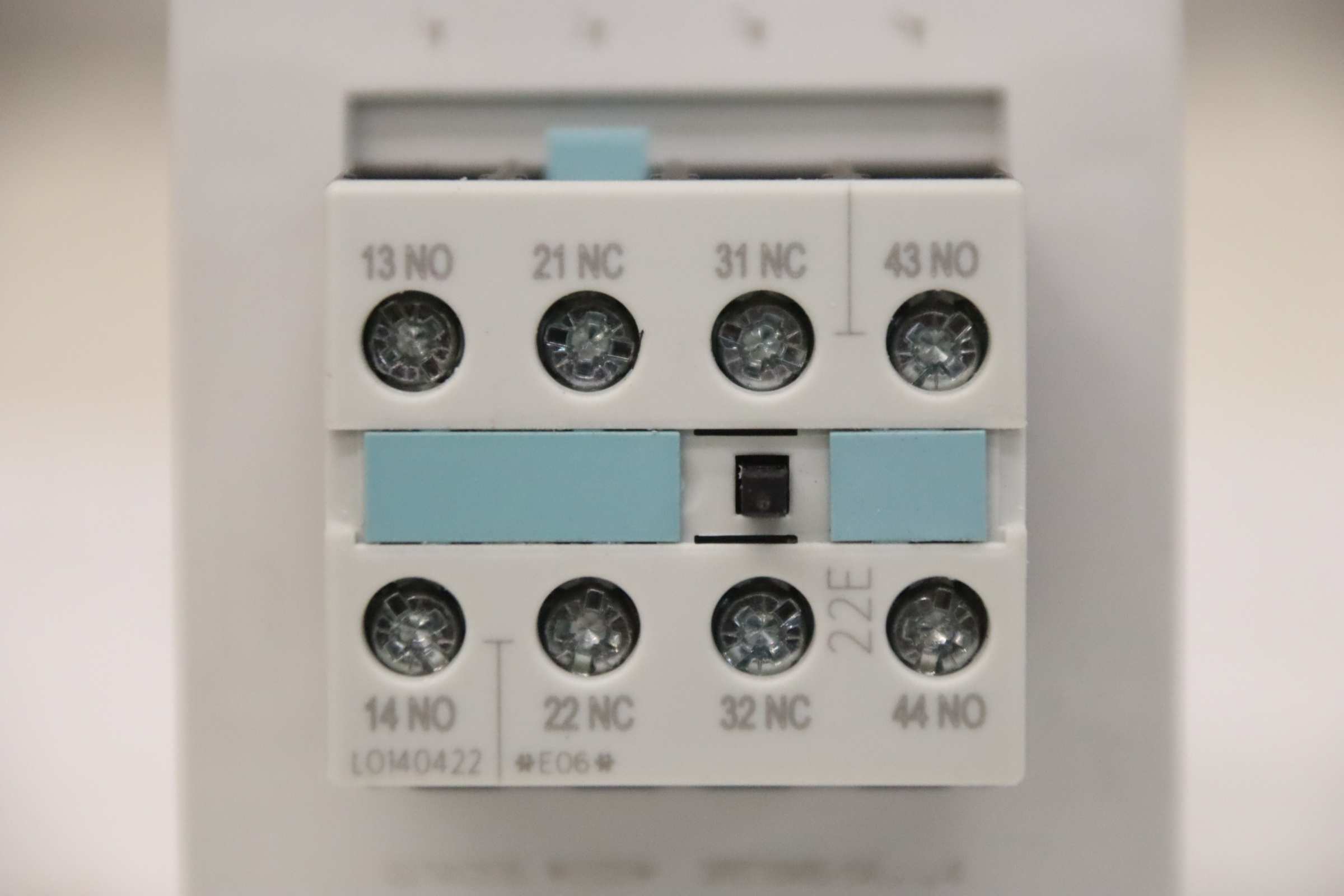 Schütz von Siemens - 3RT1045-1AL24 3ZX1012-0RT04-1AA1 – Bild 7