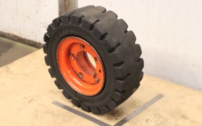 Vollgummi Reifen 2 Stück von Watts - Premia 18x7-8