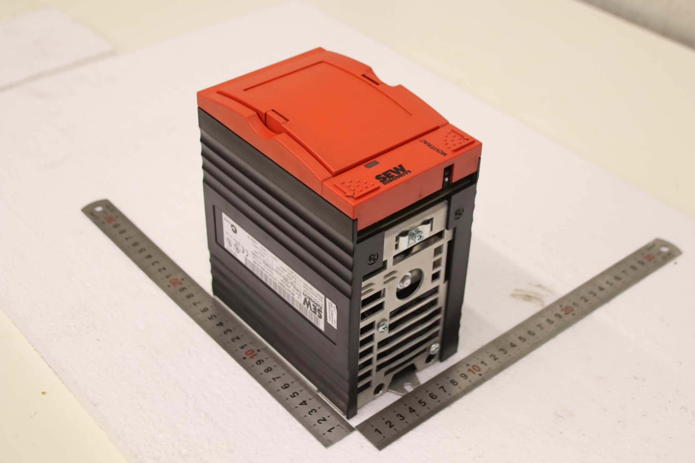 Frequenzumrichter 2,8 kVA von SEW Eurodrive - Movitrac 31C055-503-4-00