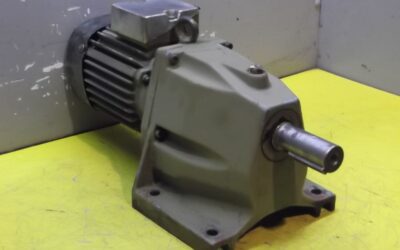 Alternative view of Getriebemotor 0,55 kW 40 U/min von VEB - ZG2 KMR 71 K4