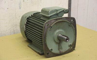 Alternative view of Elektromotor 11 kW 1440 U/min von VEM** - KMR 132 M4