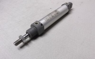Pneumatikzylinder von unbekannt - 113  025/Hub 80 mm