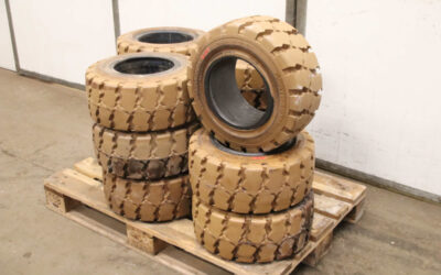 Vollgummi Reifen abriebfest von Continental** - 200/50-10/ 6.50 SC 15 RIM 6.50 F-10