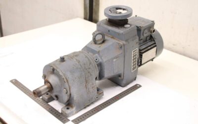 regelbarer Getriebemotor 0,37 kW  8,5-42 U/min von SEW Eurodrive - R40 D16 DT71D4