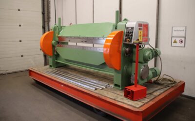 Schwenkbiegemaschine 2000 x 3,5 mm von LOTZE - 1512000 3,5