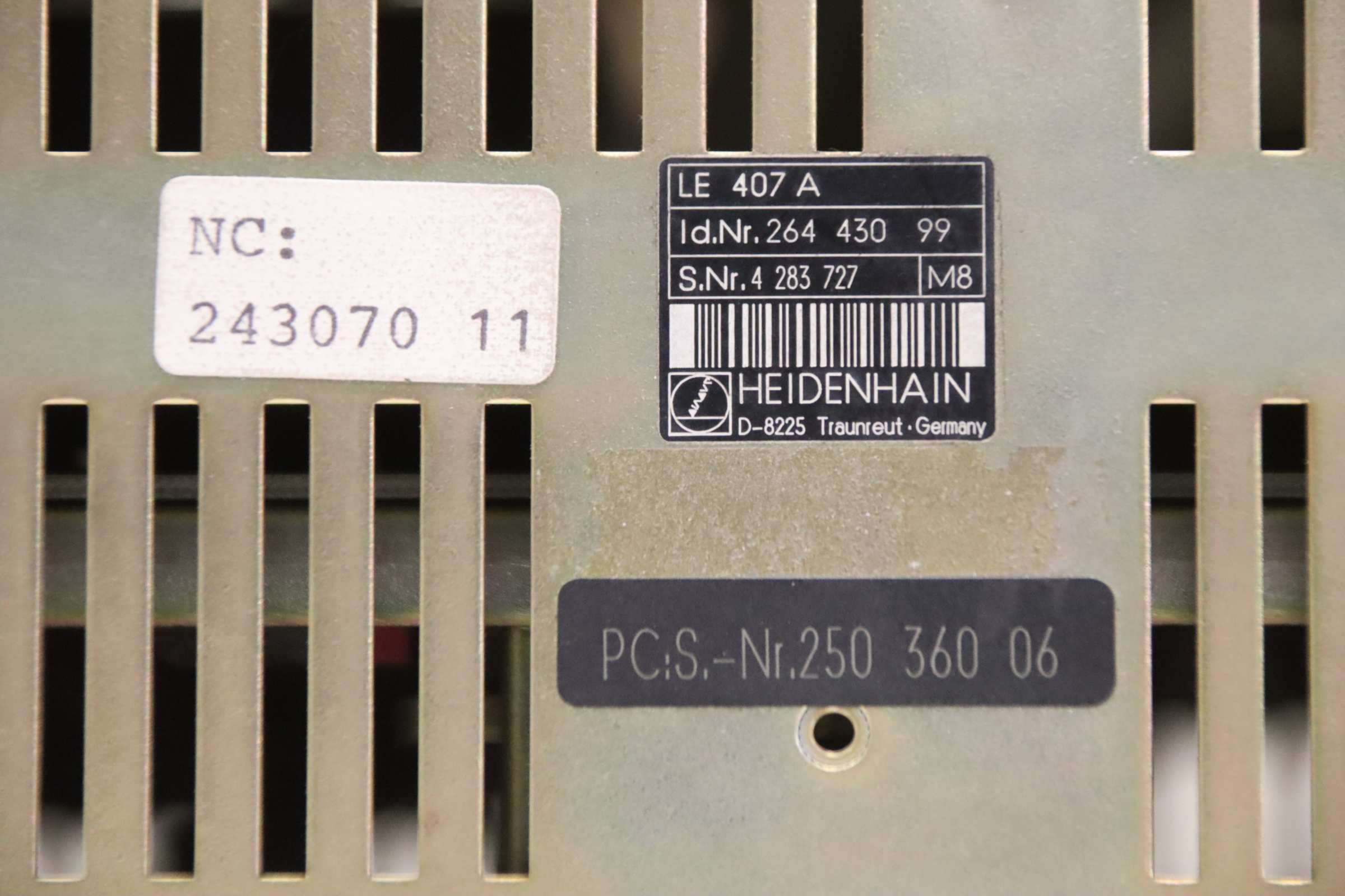 Logikeinheit CNC Steuerung von Heidenhain Mikron - LE 407 A 264 430 99 VC500D – Bild 4