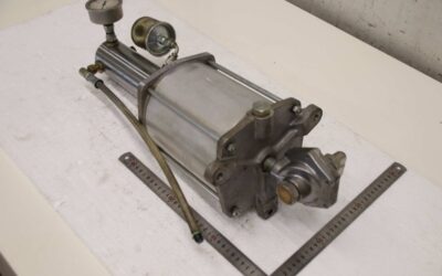 Druckerhöhungszylinder von Mikron - RAM POWER  VC500D