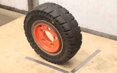 Vollgummi Reifen 2 Stück von Trelleborg** - elite XP 15x4 1/2-8