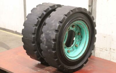 Vollgummi Reifen 2 Stück von Ecotrack** - 7.00-12 RIM 5.00 S -12