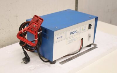 Alternative view of Ladegerät für Stapler 24 V/10 A von FDK - E230 G24/40 B-FDK