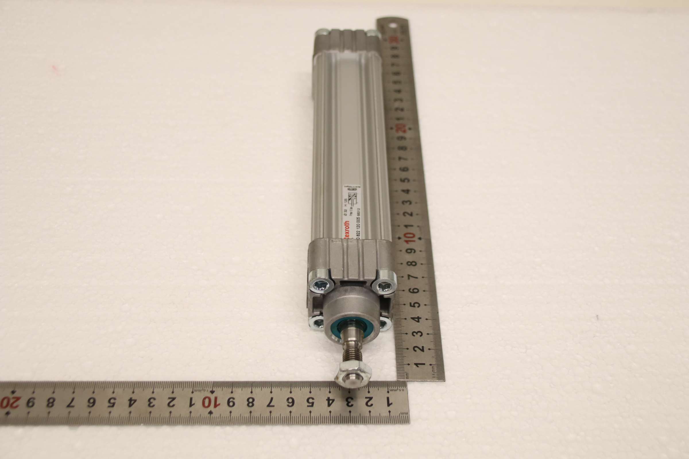 Pneumatikzylinder von Rexroth - 0 822 120 005 Hub 800 mm – Bild 3