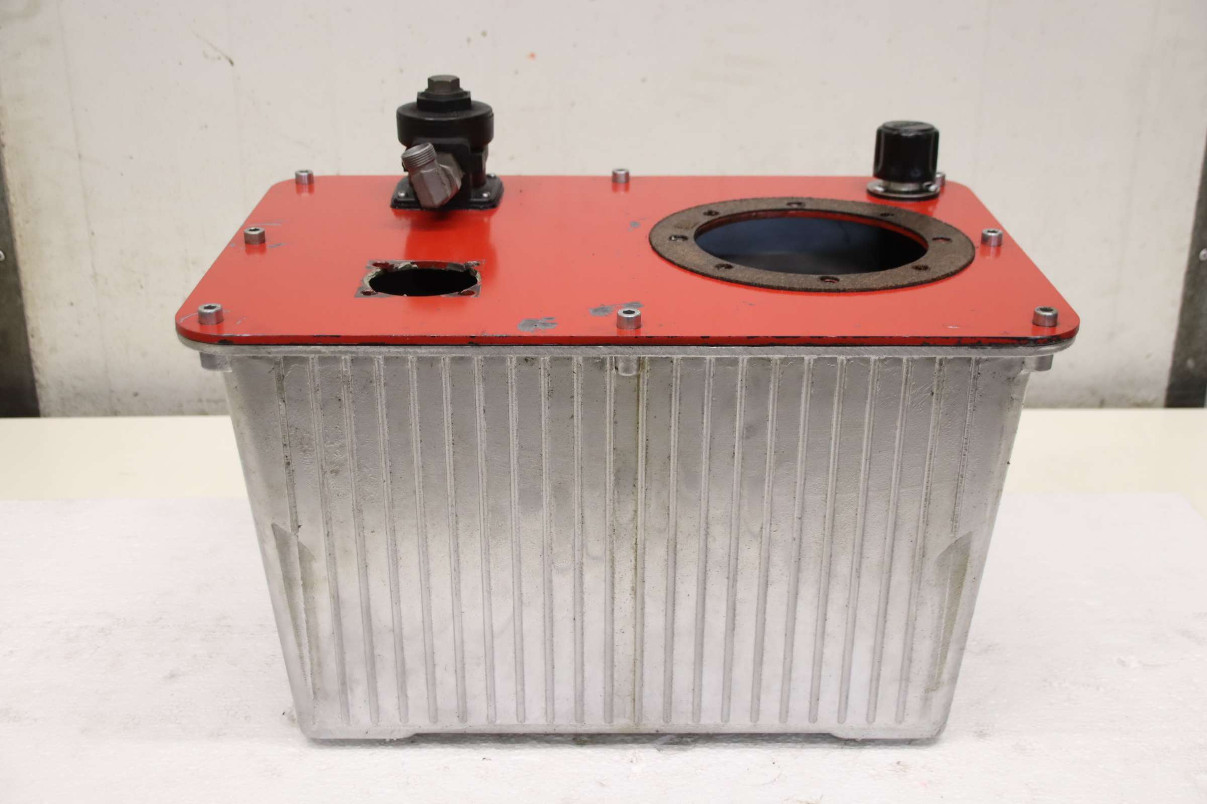 Hydraulikbehälter 30 Liter von RÖCO - 495/340/H375 mm – Bild 9