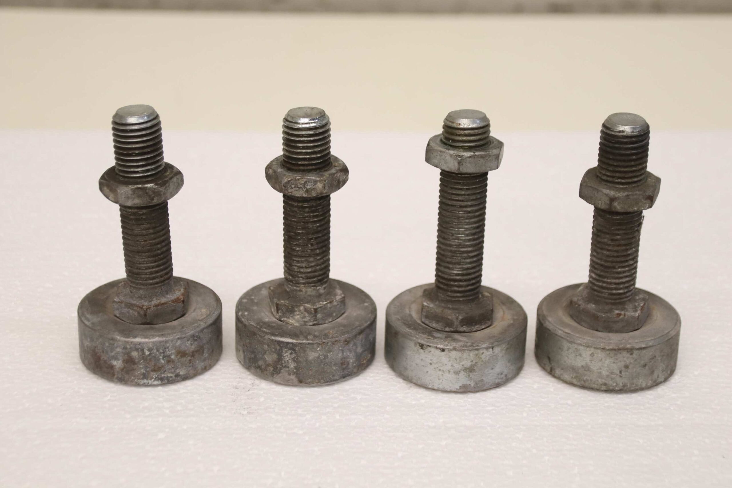 Schraubbock 4 Stück von unbekannt - Ø 60/110 mm M20 – Bild 5