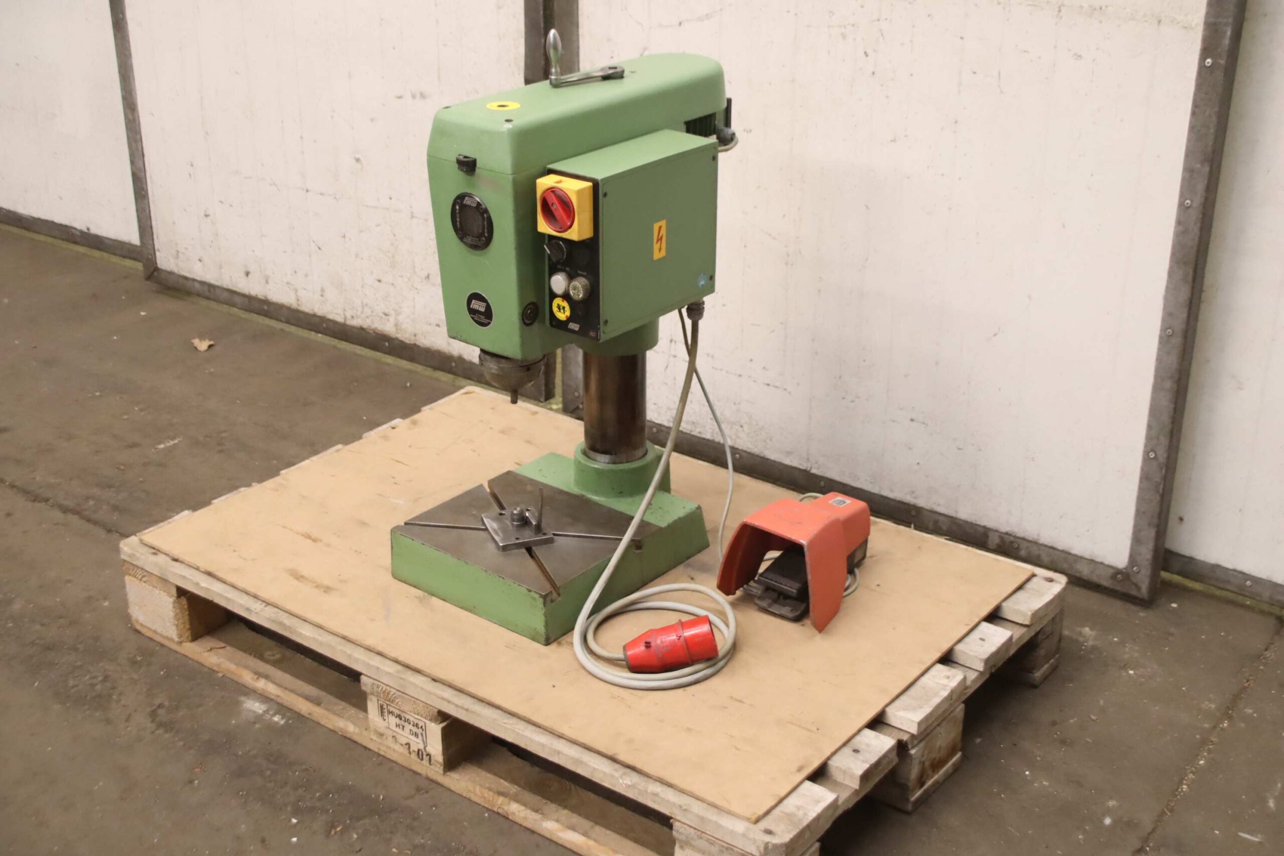 Taumelnietmaschine von FMW - HN1B-2