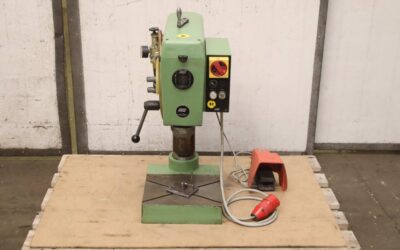 Taumelnietmaschine von FMW - HN1B-2 – Bild 3
