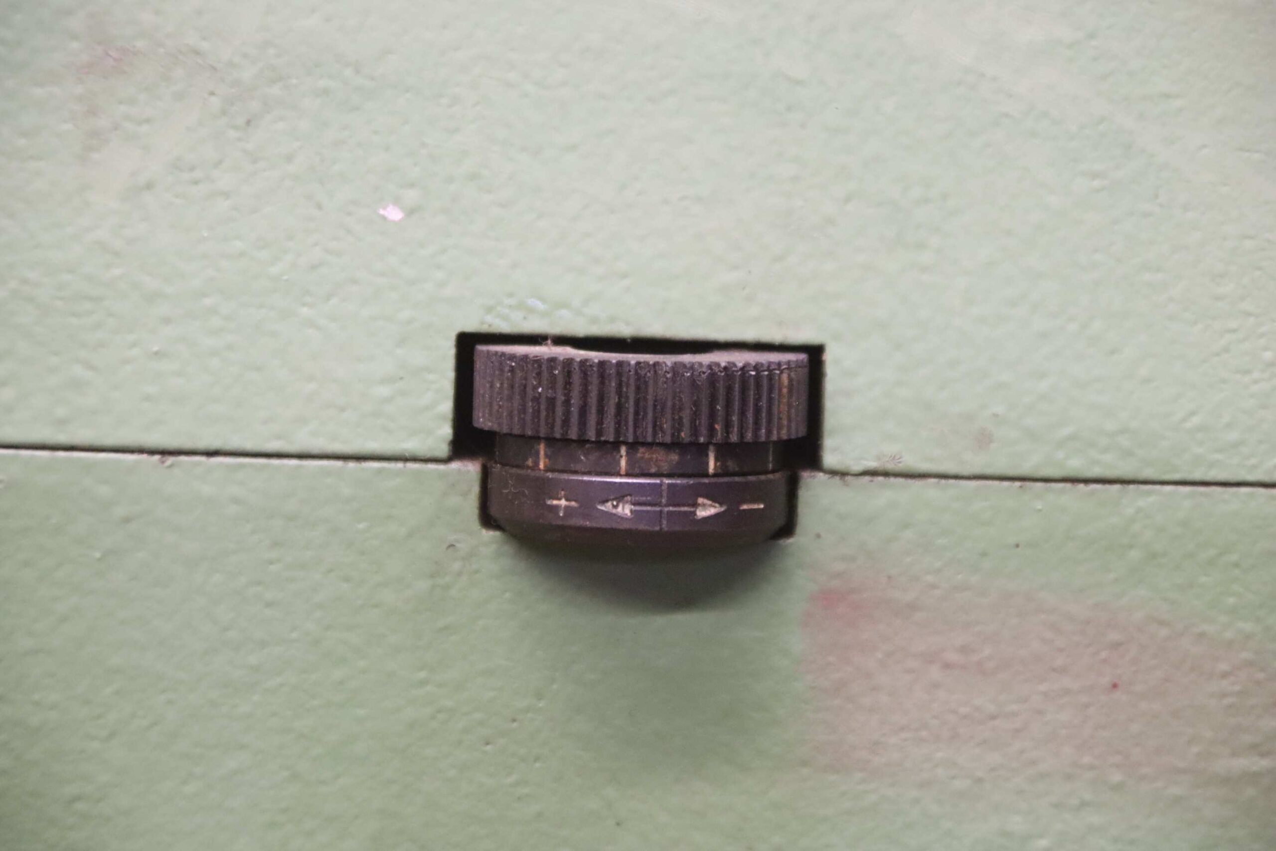 Taumelnietmaschine von FMW - HN1B-2 – Bild 9