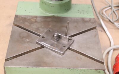 Taumelnietmaschine von FMW - HN1B-2 – Bild 10