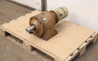 Getriebemotor 1,1 kW 8 U/min von SEW-Eurodrive ETM - R80 LP90 IMB5-90Sx1,1x1500A