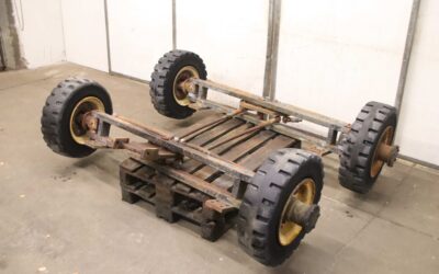 Fahrgestell für Schwerlast-Transportwagen von unbekannt - 2-Achs-Lenkung  Achsabstand 1040 mm